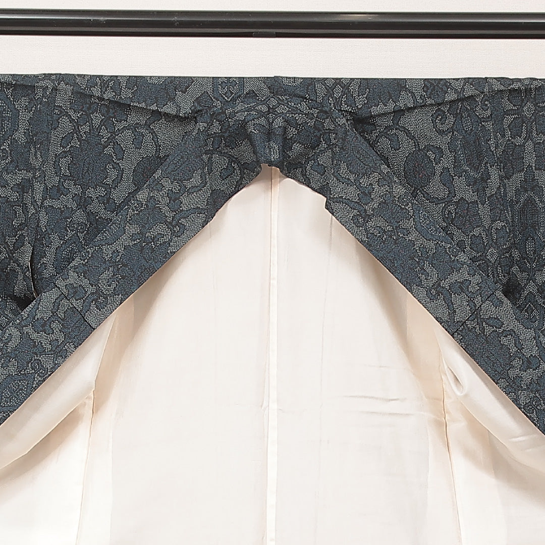 紬 袷 身丈150cm 裄丈61cm 正絹 Sランク カジュアル 広衿 Sサイズ 唐華 グレー系 M4 1223-16928