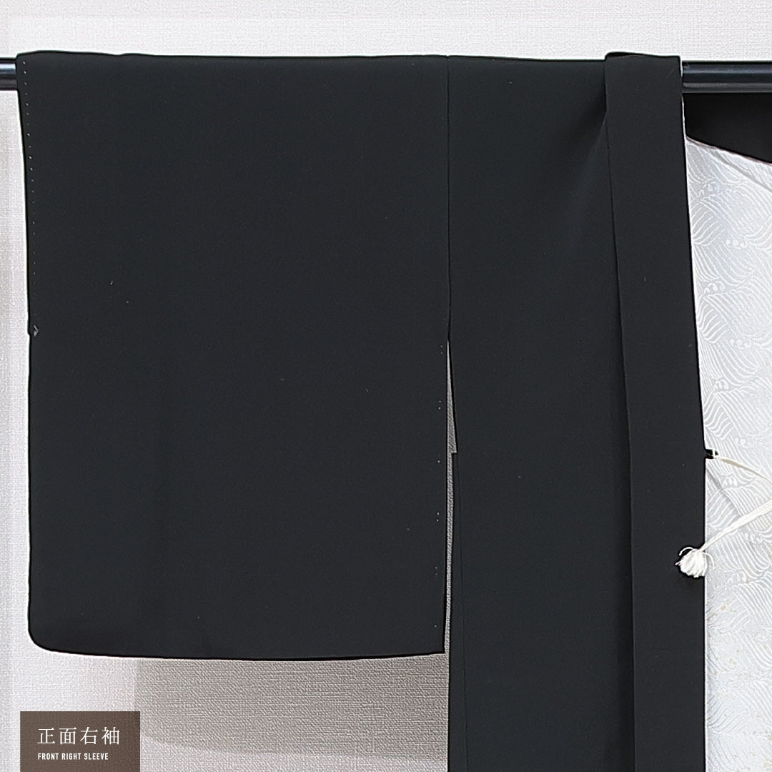 黒羽織 袷 身丈82cm 裄丈32cm 正絹 Sランク 一つ紋 (五三桐) セミフォーマル Sサイズ 紐あり 桔梗 黒系 RP 1233-15307