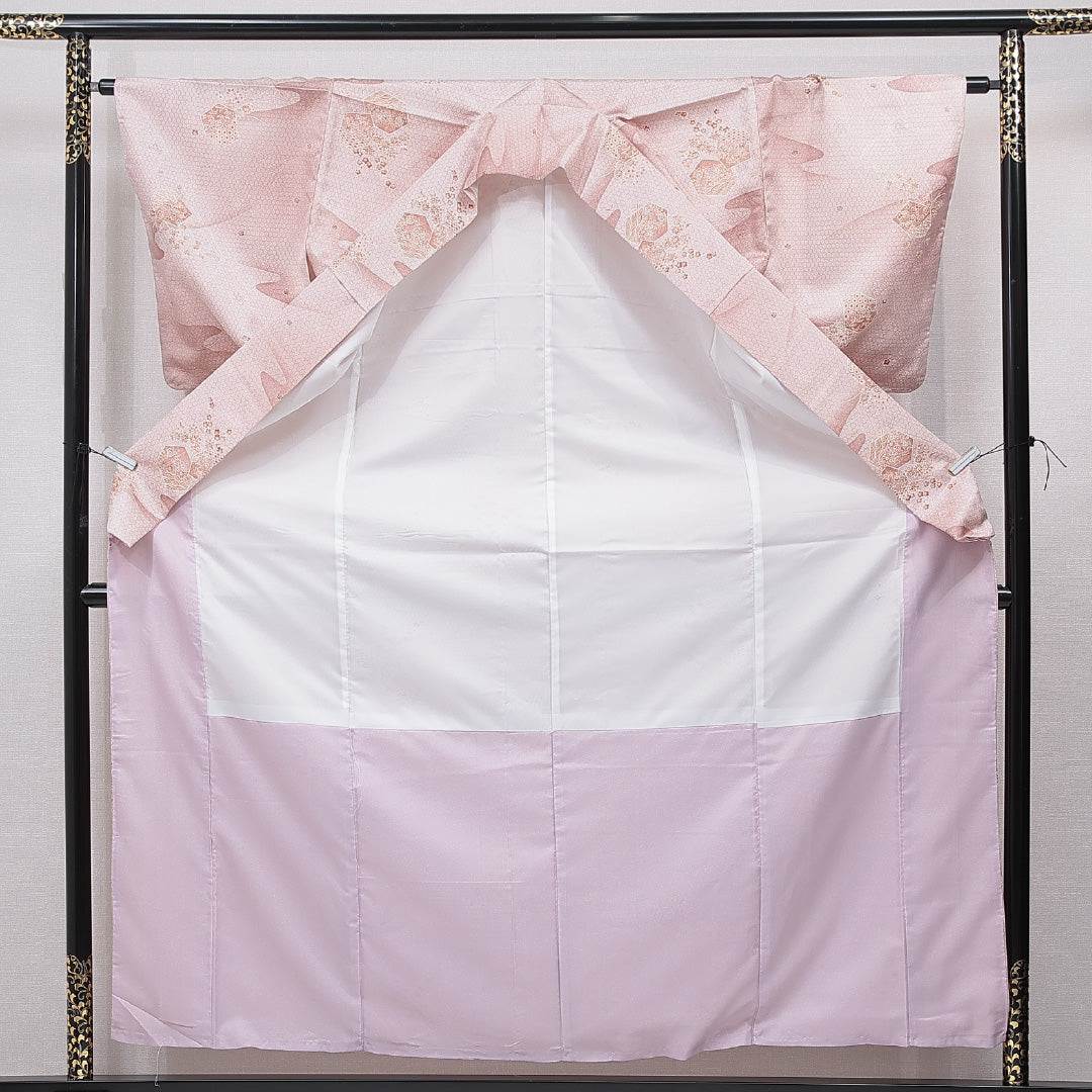 小紋 洗える着物 袷 身丈158cm 裄丈64cm ポリエステル Sランク Mサイズ 広衿 インフォーマル 亀甲 梅 ピンク系 1215-15800