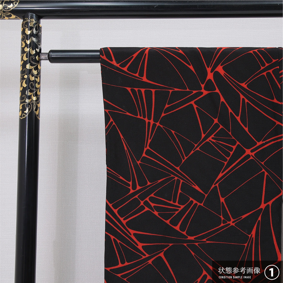 羽織 袷 身丈74cm 裄丈63cm 正絹 Bランク Sサイズ カジュアル 紐あり ちりめん 抽象柄 黒系 1217-16158