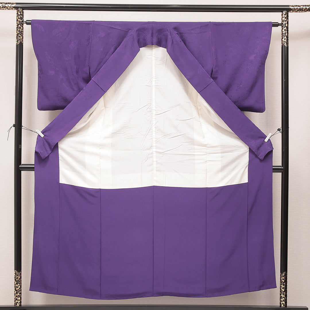 色無地 袷 身丈153cm 裄丈62cm 正絹 Aランク Sサイズ 広衿 一つ紋(丸に梅鉢) セミフォーマル 紋意匠 風景 紫系 1214-16901