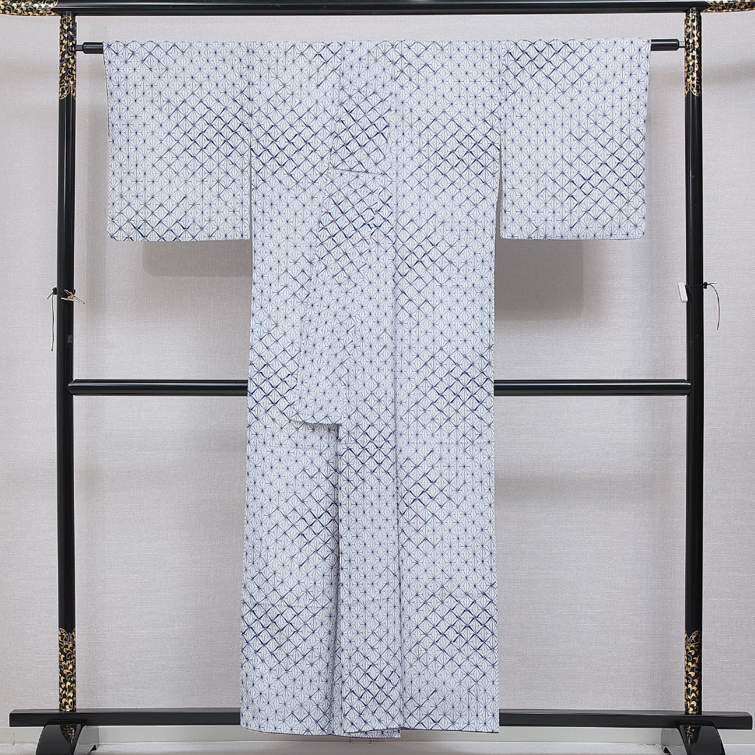 洗える着物 小紋 袷 身丈154cm 裄丈65cm ポリエステル Aランク インフォーマル 広衿 Sサイズ 麻の葉 白系 RP 1221-16115