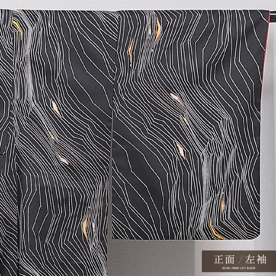 小紋 洗える着物 袷 身丈158cm 裄丈63cm ポリエステル Aランク Mサイズ バチ衿 インフォーマル 創作柄 黒系 1215-15803