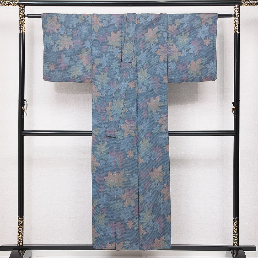 ウールの紬 洗える着物 単衣 身丈153cm 裄丈61cm ウール Cランク Sサイズ バチ衿 カジュアル 肩当て 楓 青系 1216-15027