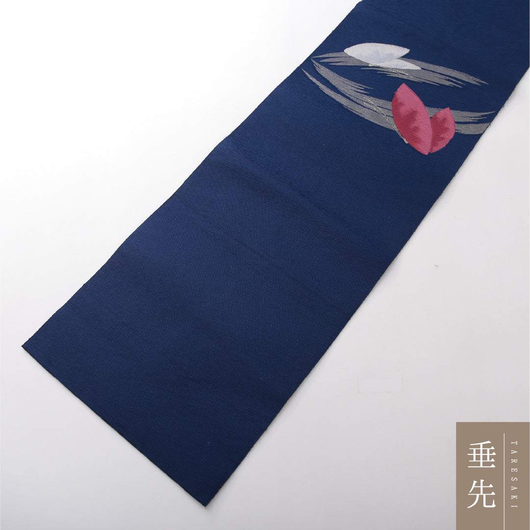 八寸名古屋帯 帯丈352cm カジュアル 松葉仕立て ポイント柄 Dランク 正絹 綴れ織 蝶 紺系 1224-03777