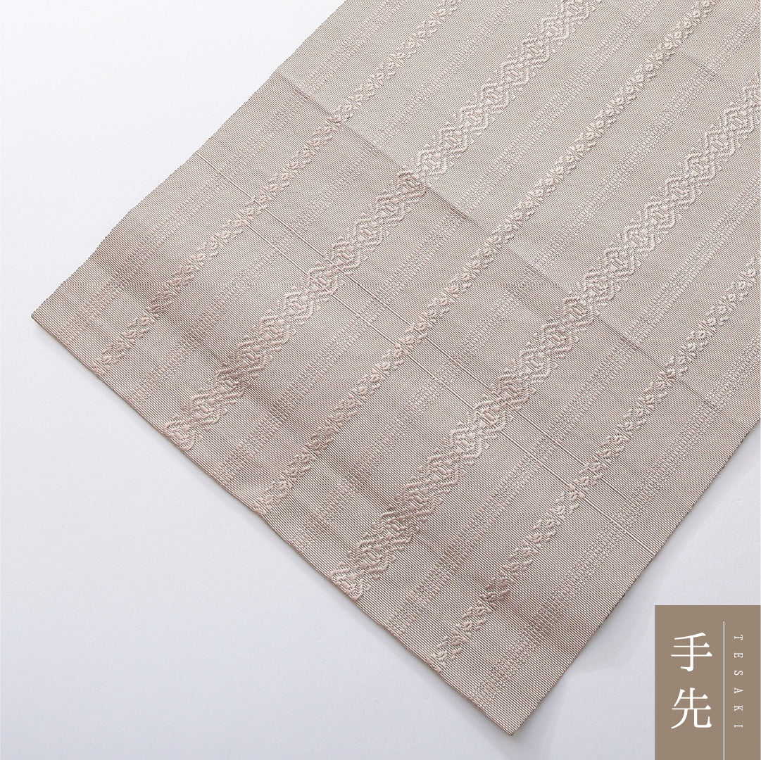 八寸名古屋帯 帯丈376cm インフォーマル 開き仕立て 全通 Bランク 正絹 本場筑前博多織 献上柄 ベージュ系 グレー系 1224-03943