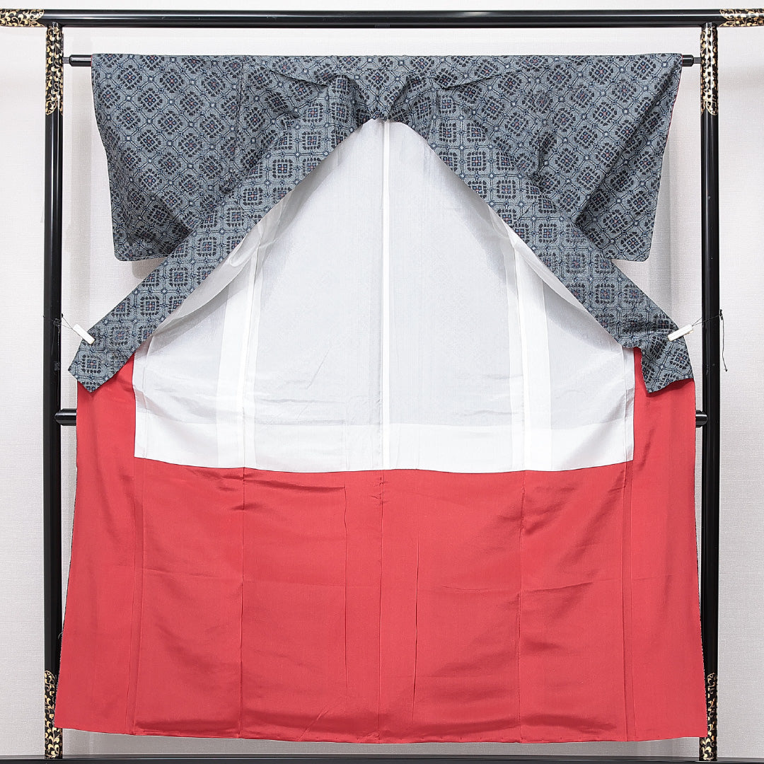大島紬 袷 身丈157cm 裄丈63cm 正絹 Sランク インフォーマル 広衿 Mサイズ 蜀江 グレー系 RP 1223-15053
