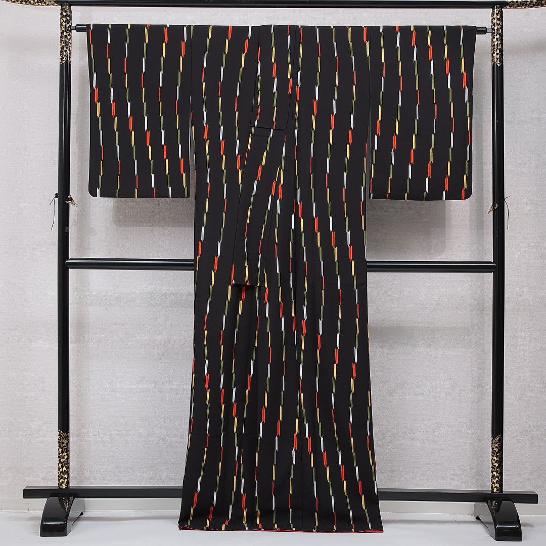 小紋 袷 身丈168cm 裄丈65cm 正絹 Sランク XLサイズ 広衿 インフォーマル 縞 黒系 多色系 1215-15485