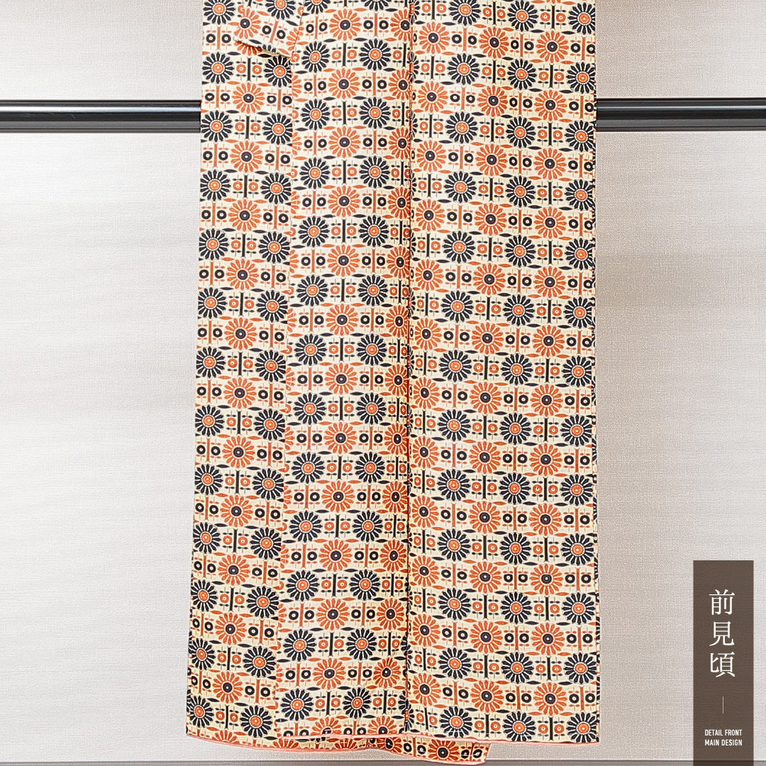 小紋 袷 身丈148cm 裄丈62cm 正絹 Sランク XSサイズ バチ衿 インフォーマル 菊 ベージュ系 1215-15231