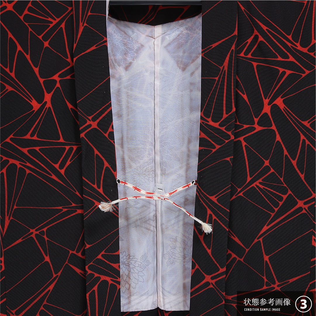 羽織 袷 身丈74cm 裄丈63cm 正絹 Bランク Sサイズ カジュアル 紐あり ちりめん 抽象柄 黒系 1217-16158