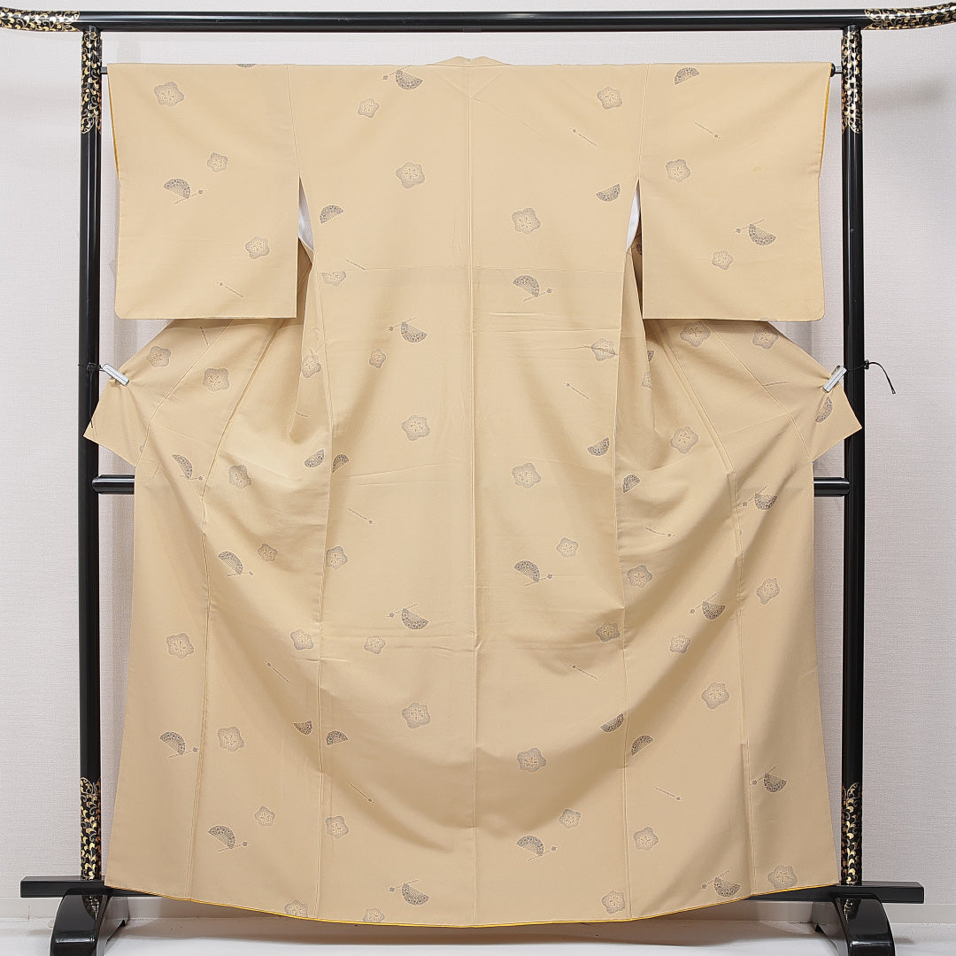 小紋 洗える着物 袷 身丈165cm 裄丈66cm ポリエステル Cランク XLサイズ 広衿 インフォーマル 簪 梅 茶系 ベージュ系 1215-15831