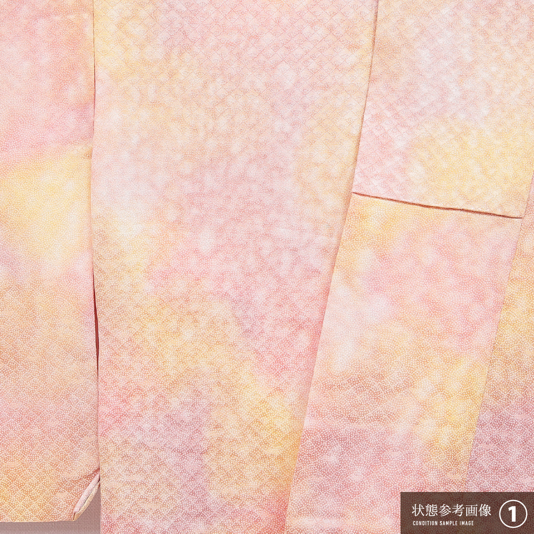 小紋 袷 身丈147cm 裄丈62cm 正絹 Aランク 紋意匠 (幾何学) インフォーマル 広衿 XSサイズ 織り出し 黄系 RP 1221-15946