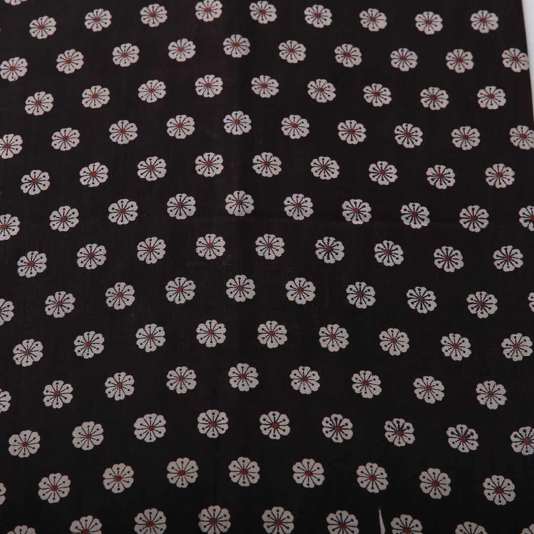 アンティーク 九寸名古屋帯 帯丈316cm カジュアル 名古屋仕立て 全通 帯芯なし Cランク 正絹 染め帯 菊 黒系 1224-03576