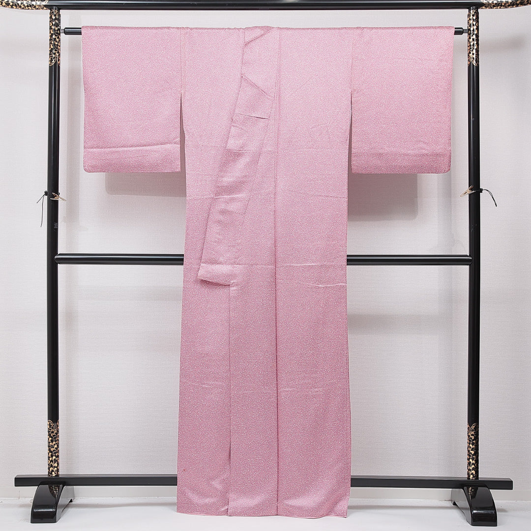 江戸小紋 洗える着物 袷 身丈163cm 裄丈63cm ポリエステル Cランク Lサイズ 広衿 一つ紋(五三桐) セミフォーマル 紋意匠 創作柄 ピンク系 1262-15825