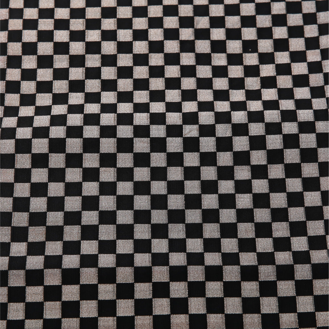 八寸名古屋帯 帯丈355cm カジュアル 松葉仕立て 六通 帯芯なし Cランク 正絹 市松 クリーム系 銀系 1224-03511