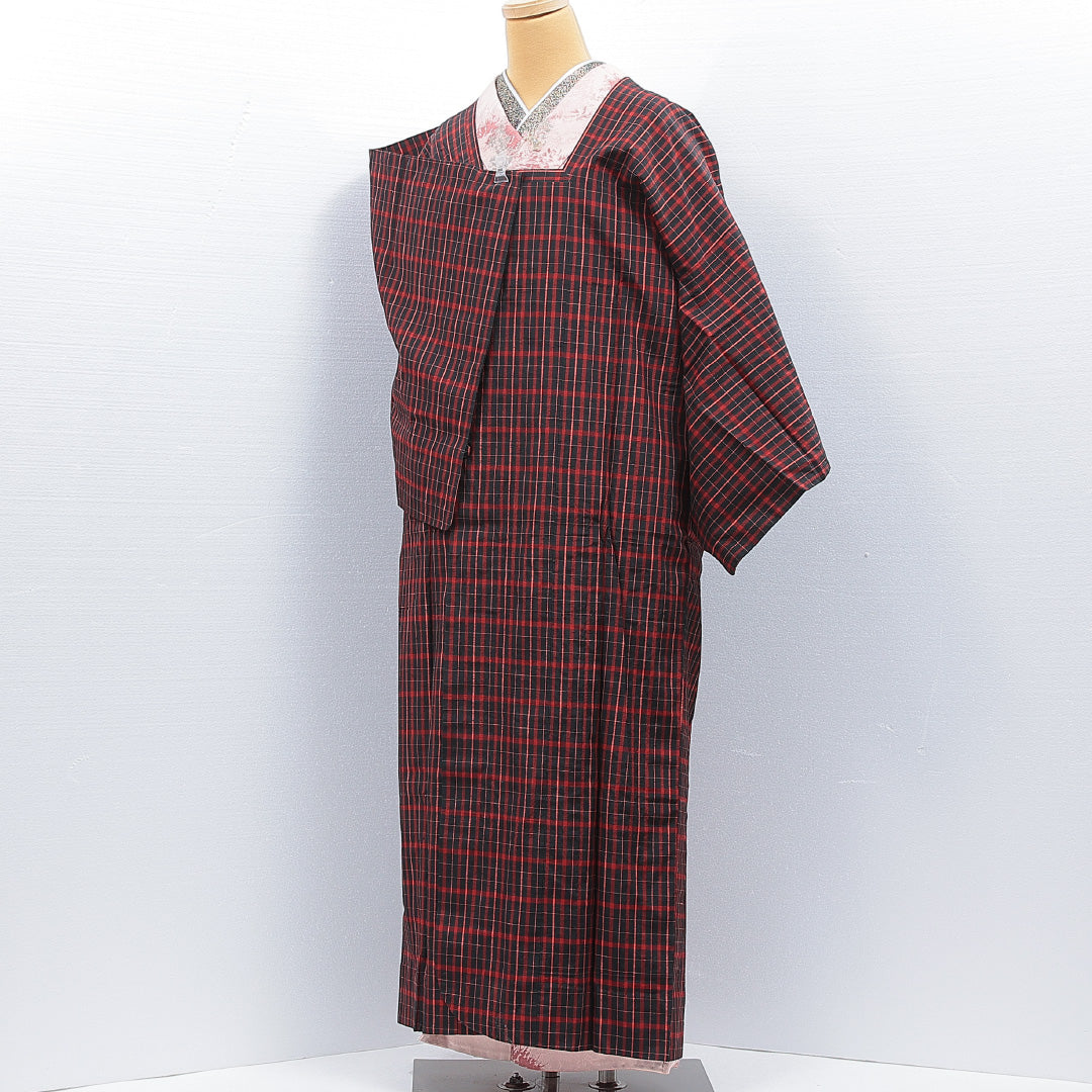 道行コート(紬) 袷 身丈135cm 裄丈66cm 正絹 Aランク Mサイズ セミフォーマル ポケットあり 格子 抽象柄 赤系 1263-16819