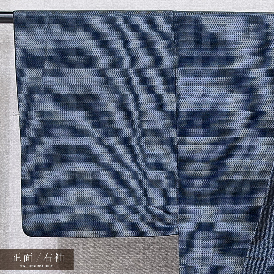男着物 袷 身丈138cm 裄丈65cm 正絹 Sランク カジュアル 棒衿 Sサイズ 抽象柄 紺系 M4 1224-15761