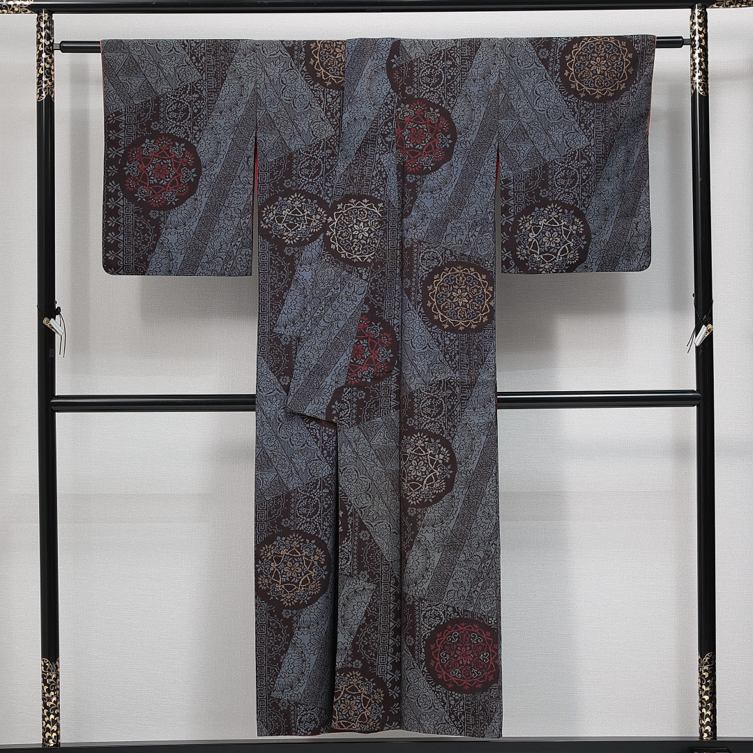 アンティーク 紬 袷 身丈148cm 裄丈63cm 正絹 Aランク XSサイズ 広衿 鏡裏文 グレー系 青系 1216-14724