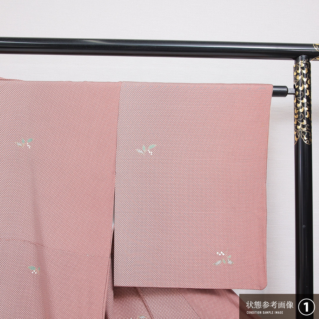 小紋 袷 身丈151cm 裄丈61cm 正絹 Sランク Sサイズ 広衿 インフォーマル 南天 ピンク系 1215-15904