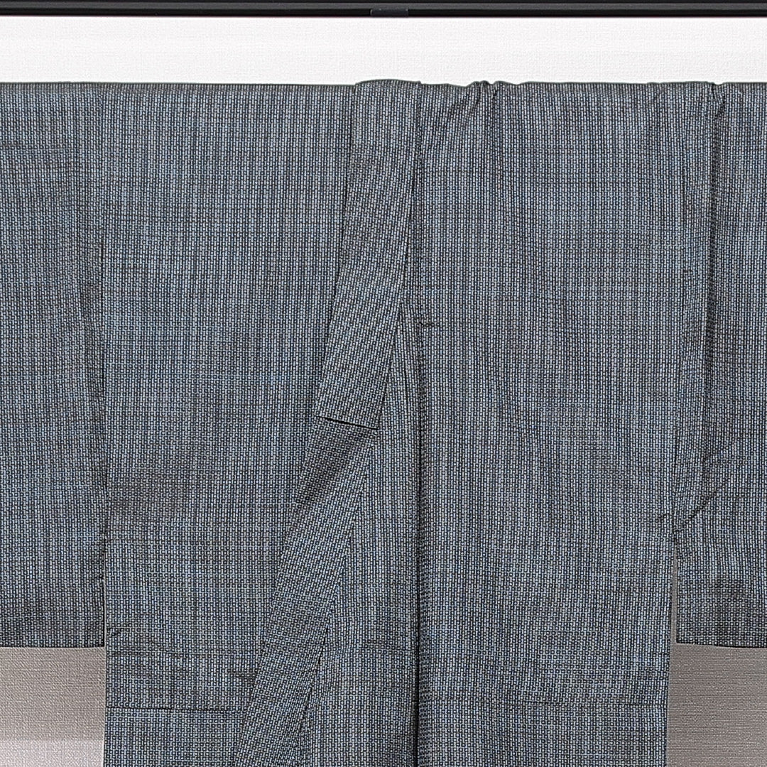 男着物 袷 身丈136cm 裄丈67cm 正絹 Aランク カジュアル 棒衿 Sサイズ 亀甲 紺系 RP 1224-15061