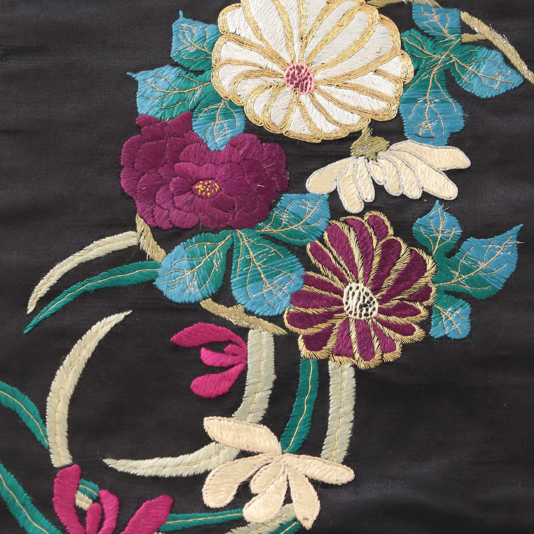 アンティーク 九寸名古屋帯 帯丈333cm 名古屋仕立て ポイント柄 Cランク 正絹 刺繍 金駒刺繍 菊 黒系 1224-04178