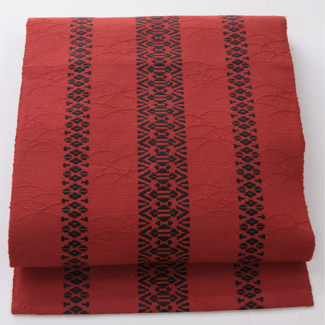 八寸名古屋帯 帯丈330cm カジュアル 松葉仕立て 全通 未仕立て Sランク 正絹 博多織 献上柄 赤系 1224-03973