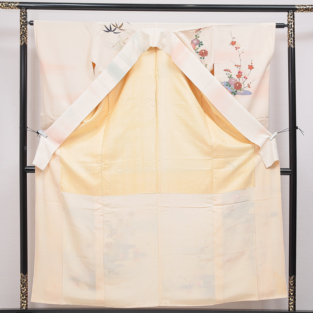 付下げ 袷 身丈156cm 裄丈62cm 正絹 Cランク Mサイズ 広衿 インフォーマル ちりめん 流水 菊 クリーム系 1261-16666