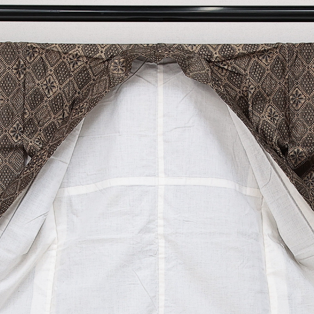 アンティーク 紬 袷 身丈146cm 裄丈60cm 正絹 紬ランク XSサイズ バチ衿 菱 グレー系 茶系 1216-14361