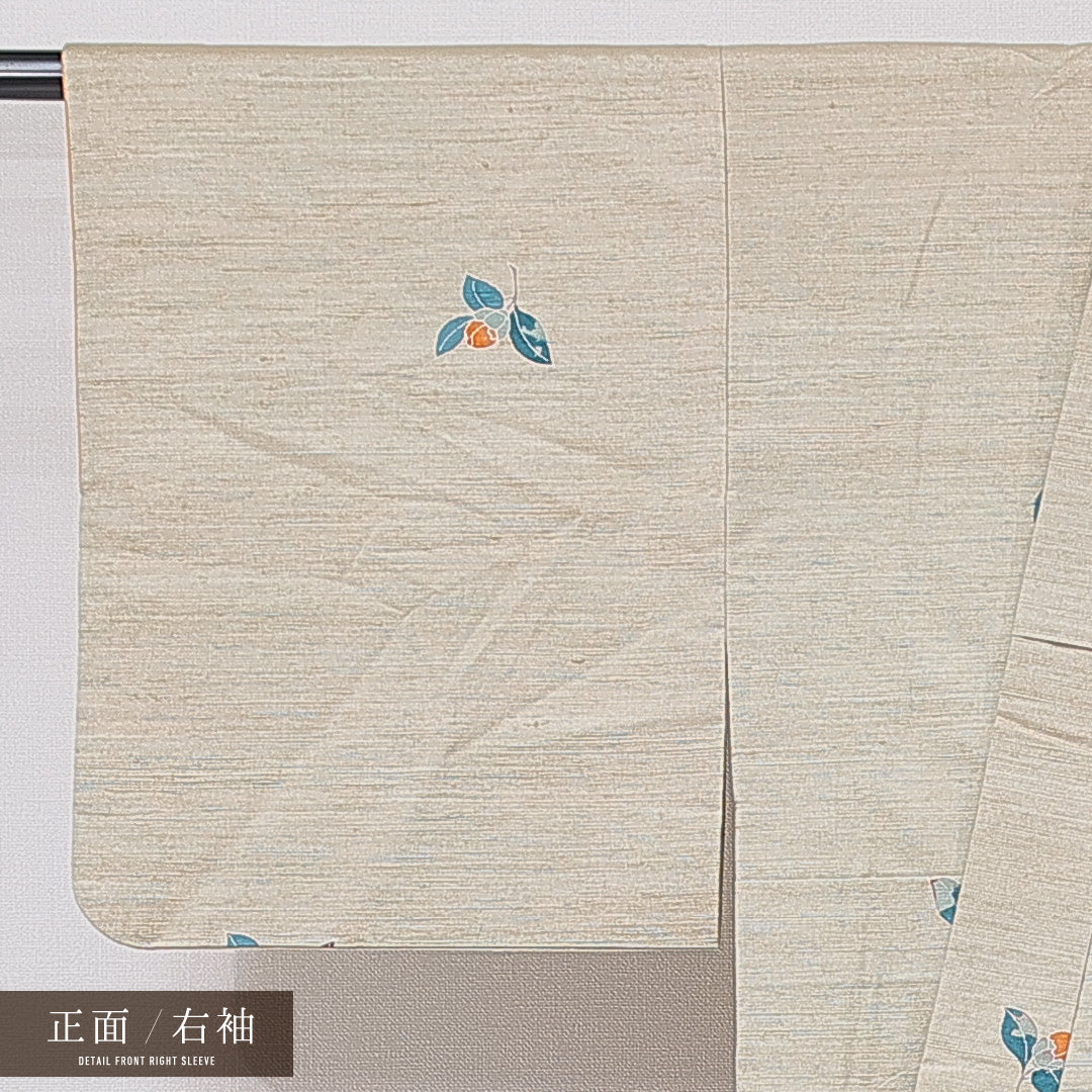 紬 袷 身丈149cm 裄丈62cm 正絹 Sランク カジュアル バチ衿 XSサイズ 染め紬 椿 ベージュ系 M4 1223-15147
