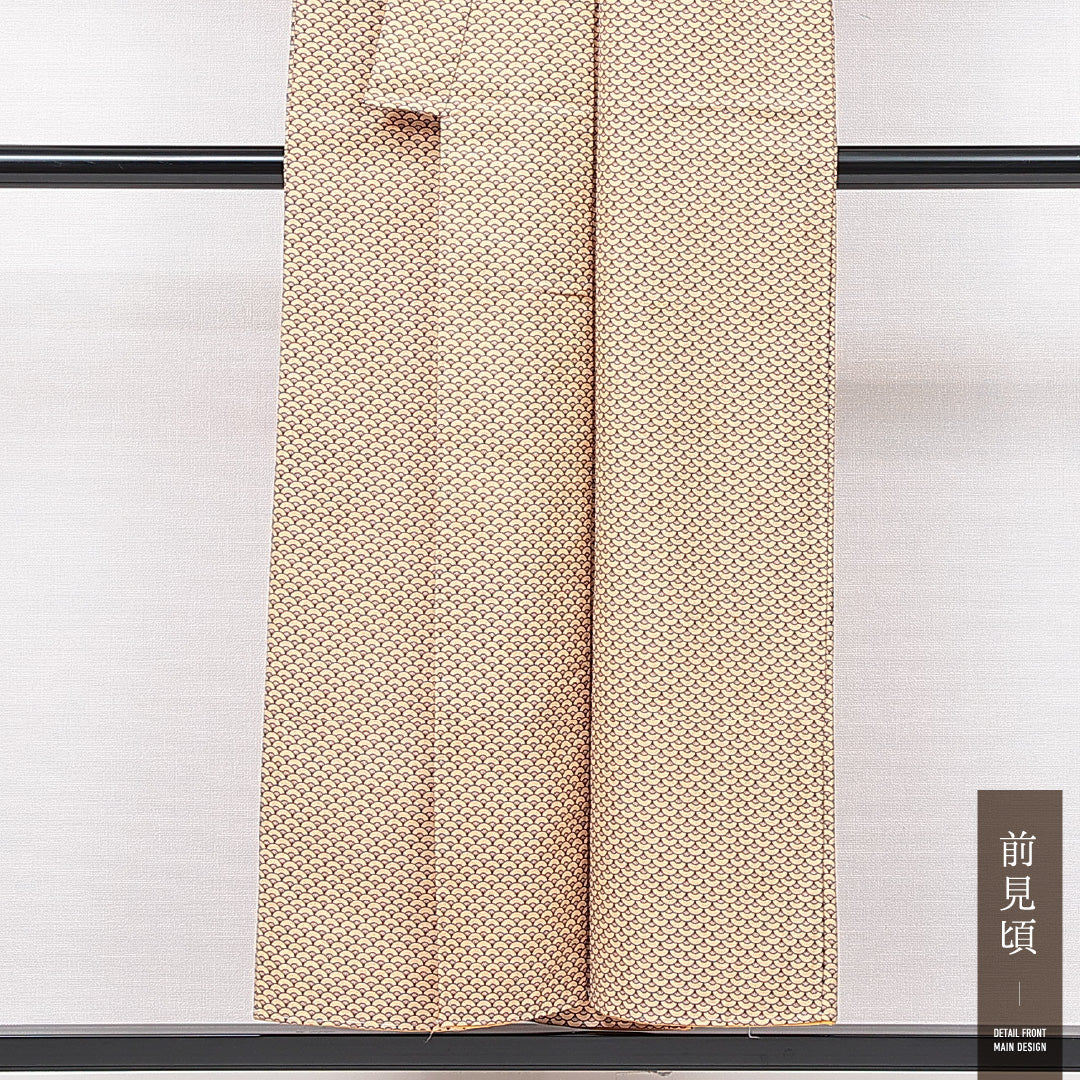 小紋 袷 身丈150cm 裄丈60cm 正絹 Aランク Sサイズ バチ衿 インフォーマル 古典柄 ベージュ系 1215-15105