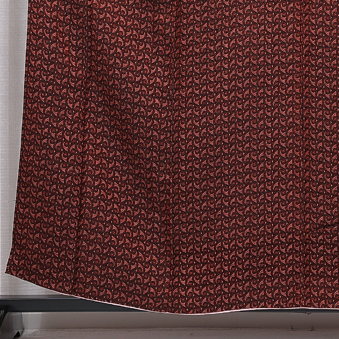 アンティーク 紬 袷 身丈156cm 裄丈63cm 正絹 Aランク Mサイズ バチ衿 ペイズリー柄 抽象柄 赤系 黒系 1216-15735