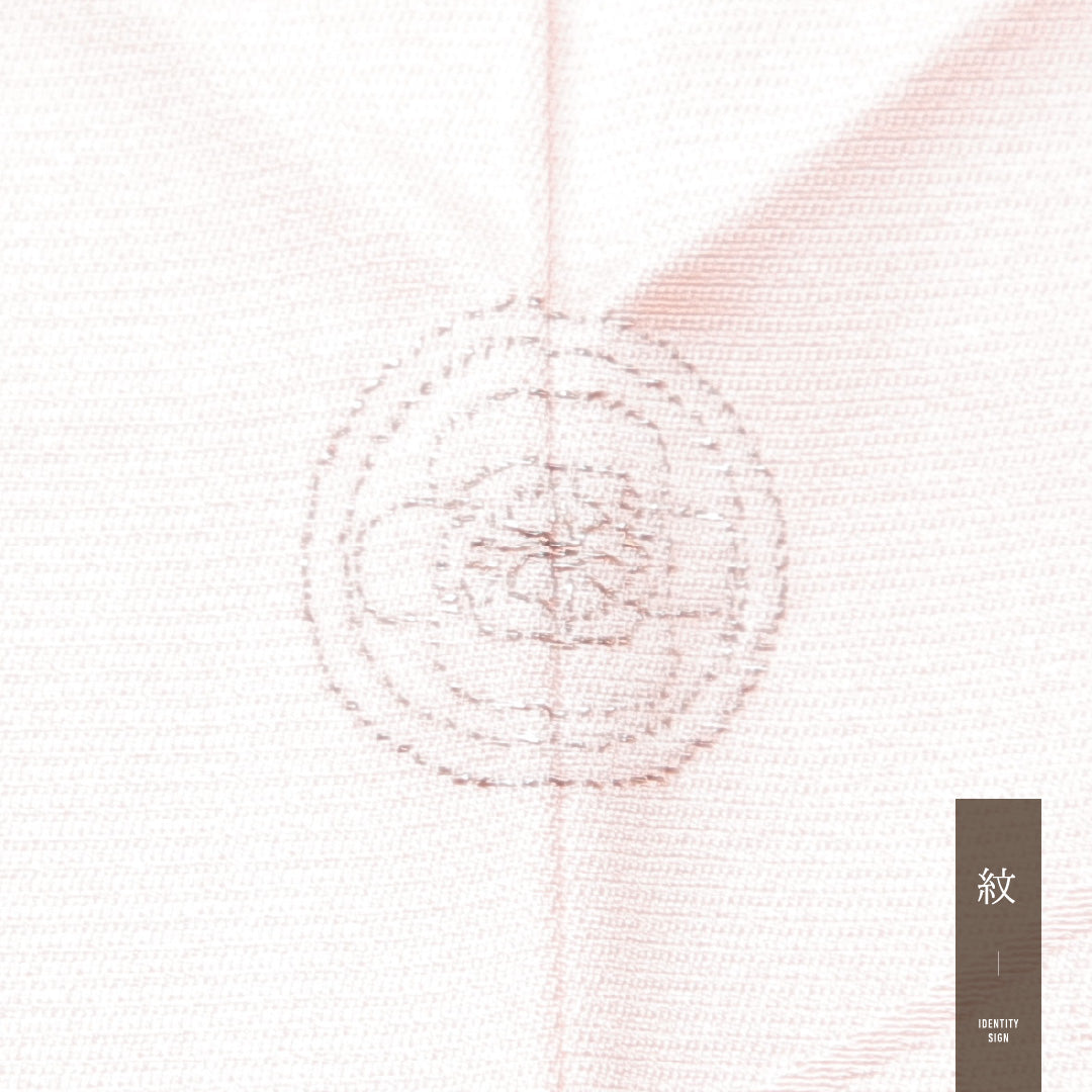 色無地 袷 身丈162cm 裄丈64cm 正絹 Aランク Lサイズ 広衿 インフォーマル 紋意匠 色紙 ピンク系 1214-15235