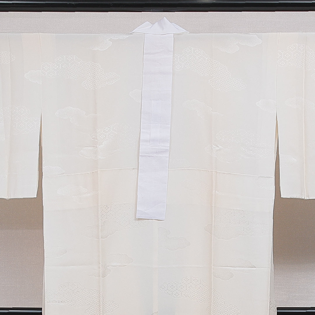 長襦袢 無双袖 身丈127cm 裄丈64cm 正絹 Sランク Mサイズ 花菱亀甲 クリーム系 RP 1239-16567