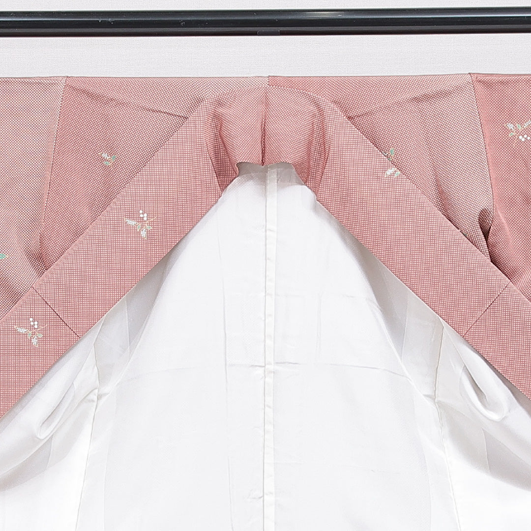 小紋 袷 身丈151cm 裄丈61cm 正絹 Sランク Sサイズ 広衿 インフォーマル 南天 ピンク系 1215-15904