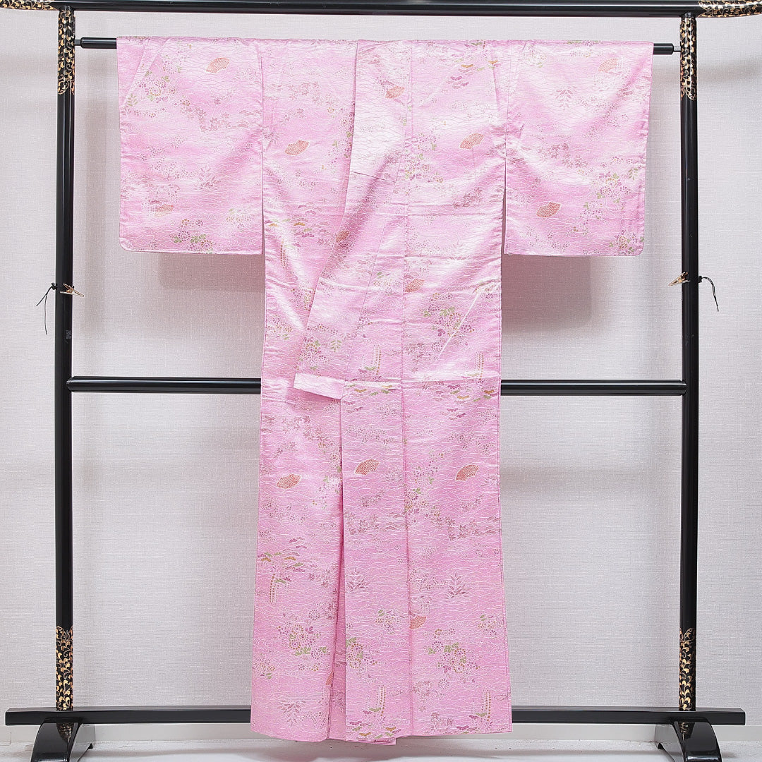 洗える着物 小紋 袷 身丈156cm 裄丈63cm ポリエステル Sランク インフォーマル 広衿 Mサイズ 芝草 菊 紅葉 ピンク系 RP 1221-15979