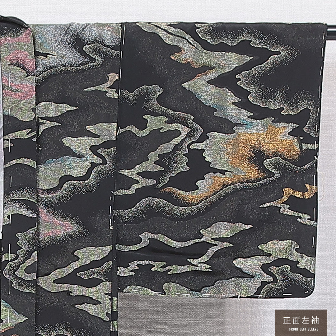 羽織(お召) 袷 身丈78cm 裄丈63cm 正絹 Sランク Sサイズ 一つ紋(五三桐) セミフォーマル 漆糸 黒系 1217-16820