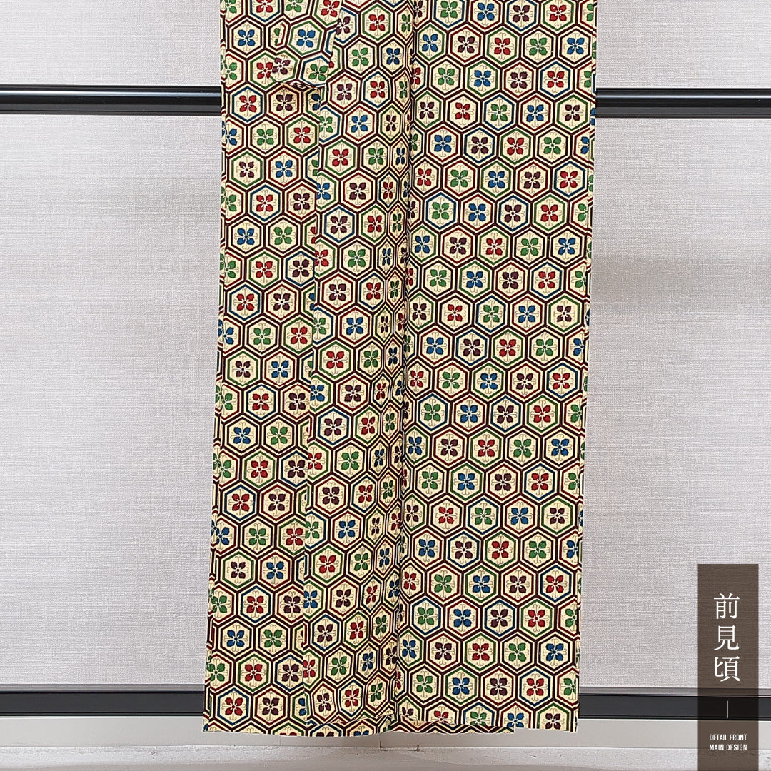 洗える着物 ウールの小紋 単衣 身丈156cm 裄丈64cm ウール Sランク インフォーマル バチ衿 Mサイズ 染め紬 居敷当て 肩当て 花菱亀甲 多色系 RP 1221-15740