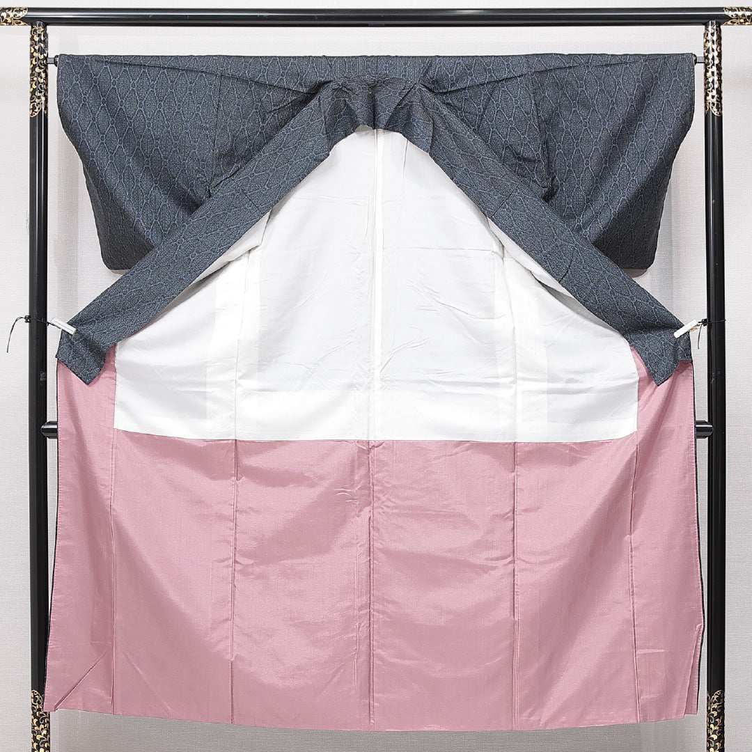 紬 袷 身丈151cm 裄丈65cm 正絹 Cランク カジュアル 広衿 Sサイズ 蜀江 紺系 HP 1223-15095