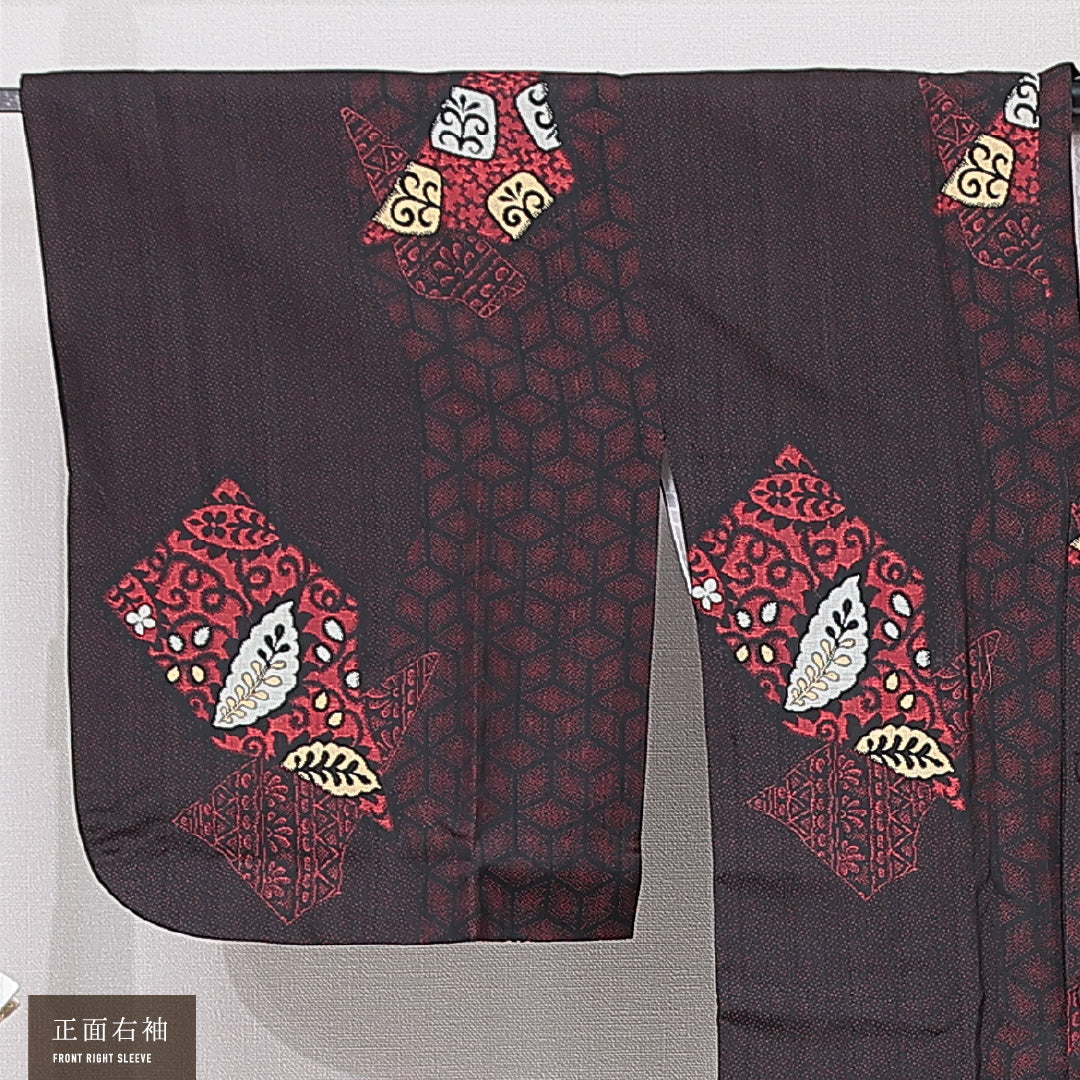 アンティーク 道行コート(お召) 袷 身丈89cm 裄丈63cm 正絹 Aランク Sサイズ ポケットあり 創作柄 黒系 赤系 1263-15186