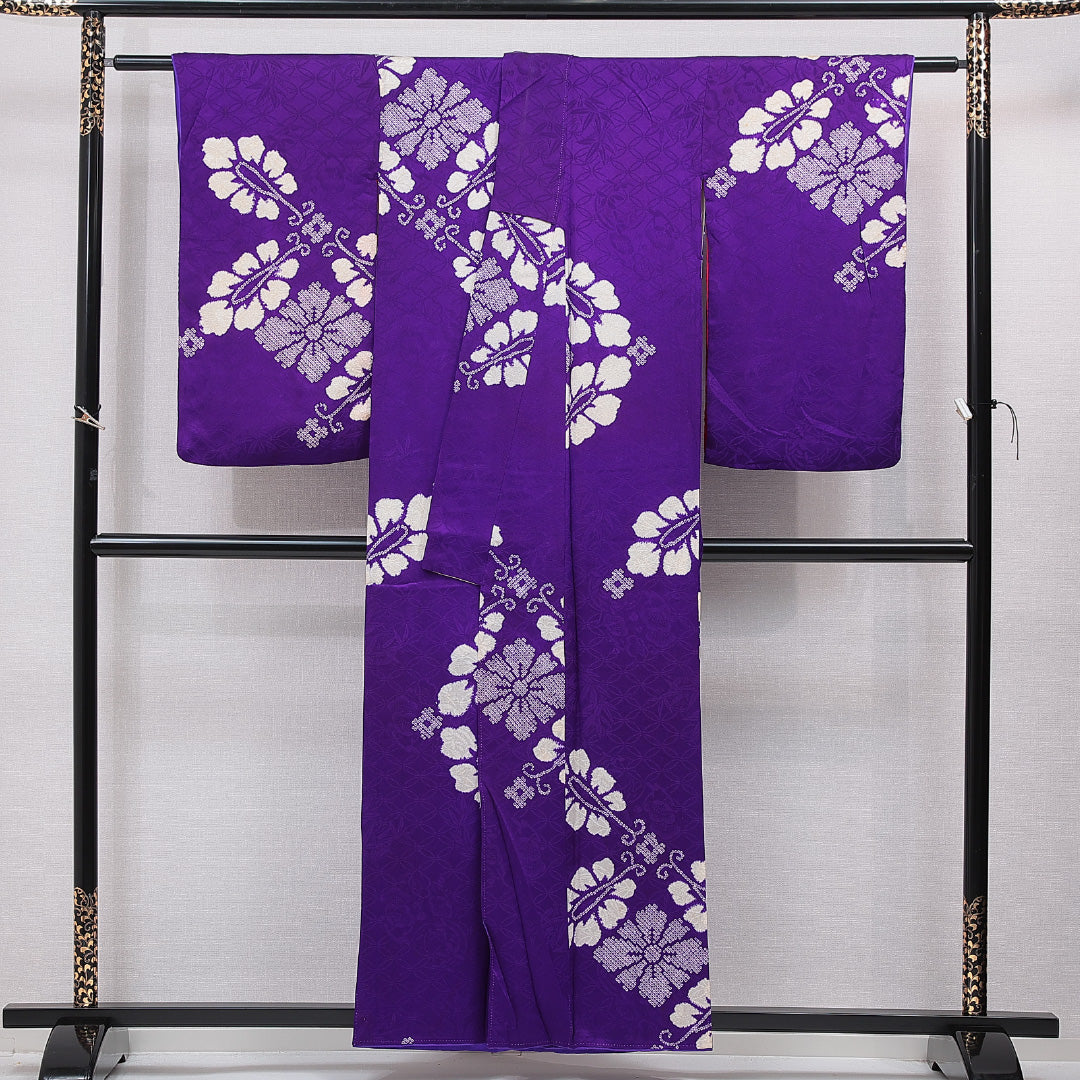 アンティーク 小紋 袷 身丈156cm 裄丈62cm 正絹 Bランク Mサイズ 広衿 一つ紋(剣片喰) 紋意匠 七宝 菊 紫系 1215-15519