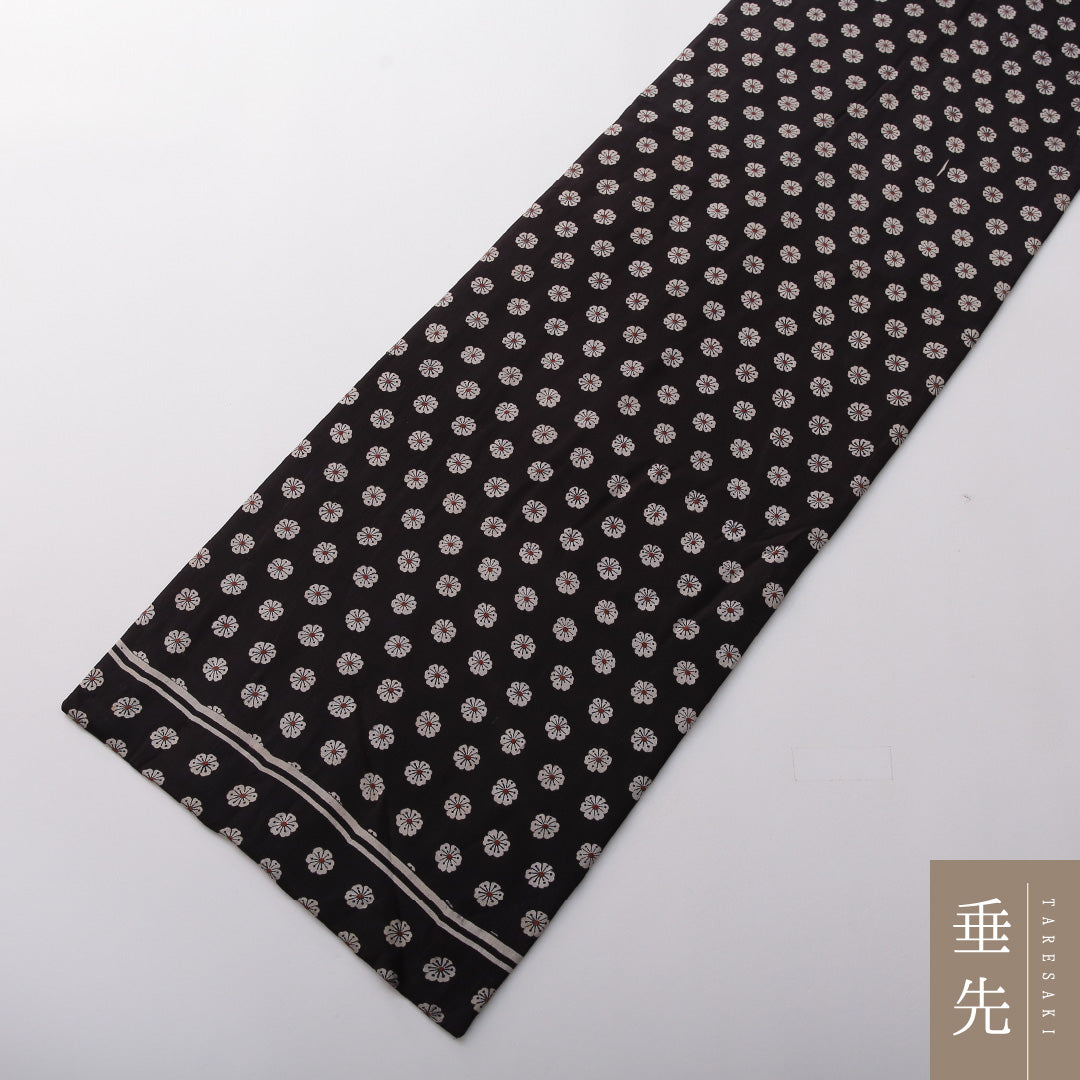 アンティーク 九寸名古屋帯 帯丈316cm カジュアル 名古屋仕立て 全通 帯芯なし Cランク 正絹 染め帯 菊 黒系 1224-03576