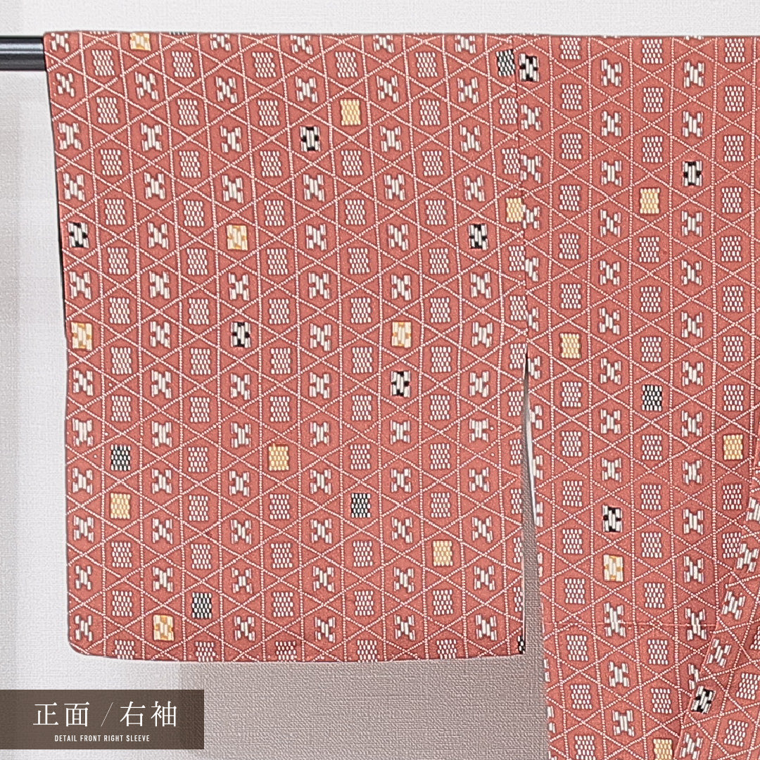 小紋 袷 身丈153cm 裄丈61cm 正絹 Sランク インフォーマル 広衿 Sサイズ 創作柄 赤系 RP 1221-15240