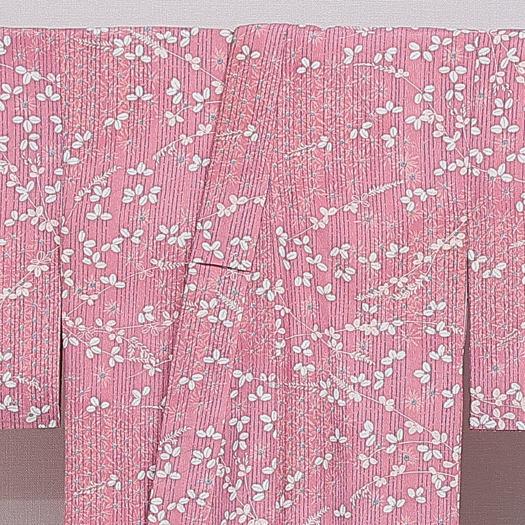洗える着物 小紋 袷 身丈150cm 裄丈62cm ポリエステル Sランク インフォーマル バチ衿 Sサイズ 植物柄 紫系 RP 1221-16027
