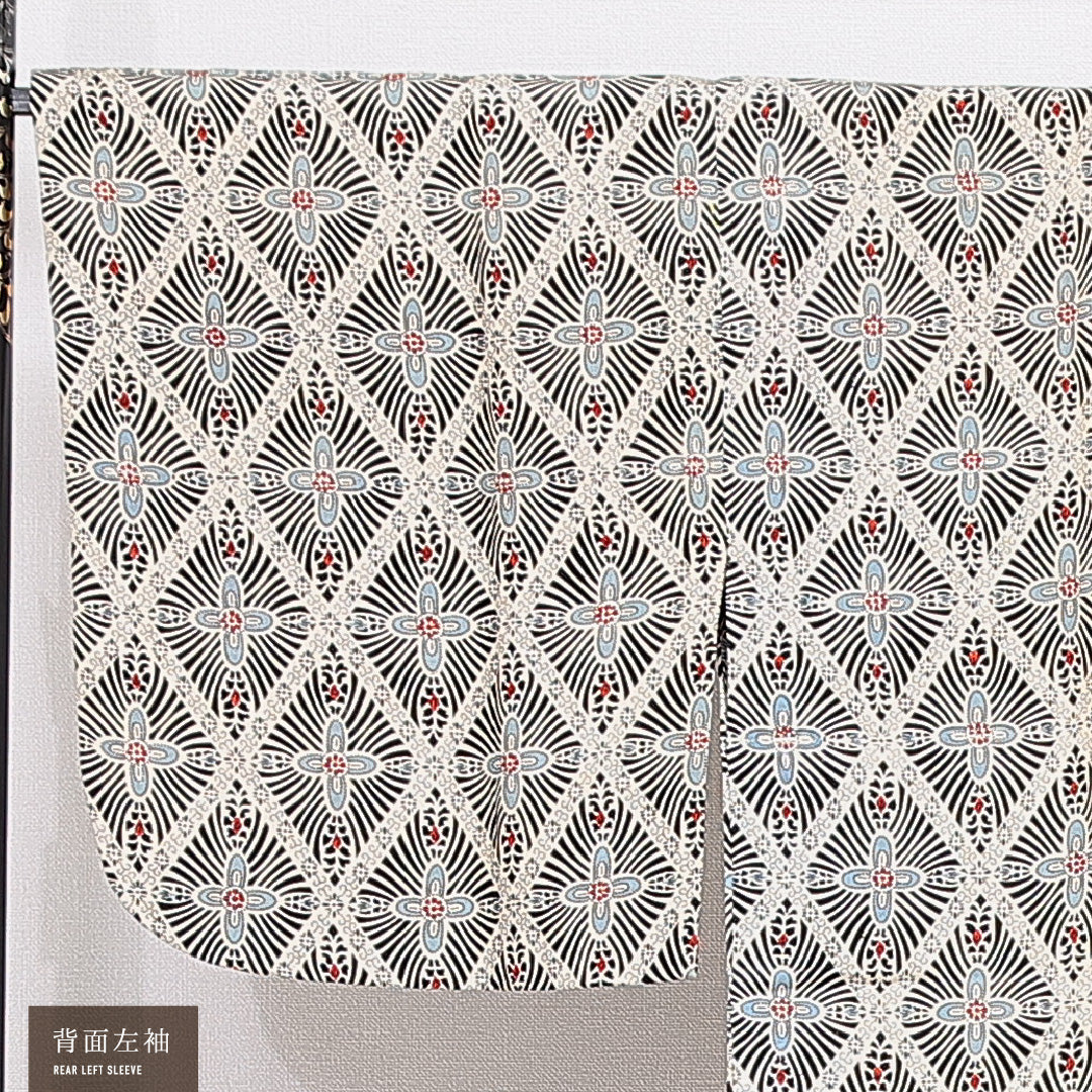 道中着 袷 身丈81cm 裄丈67cm 正絹 Sランク カジュアル Mサイズ 菱 レトロ 可愛らしい クリーム系 HP 1236-16822