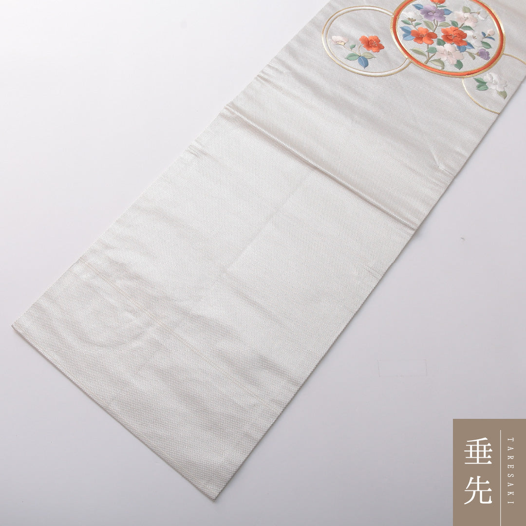 新古品 九寸名古屋帯 帯丈356cm セミフォーマル 名古屋仕立て ポイント柄 Nランク 正絹 蘇州刺繍 金駒刺繍 椿 しつけ糸 銀系 1224-03466