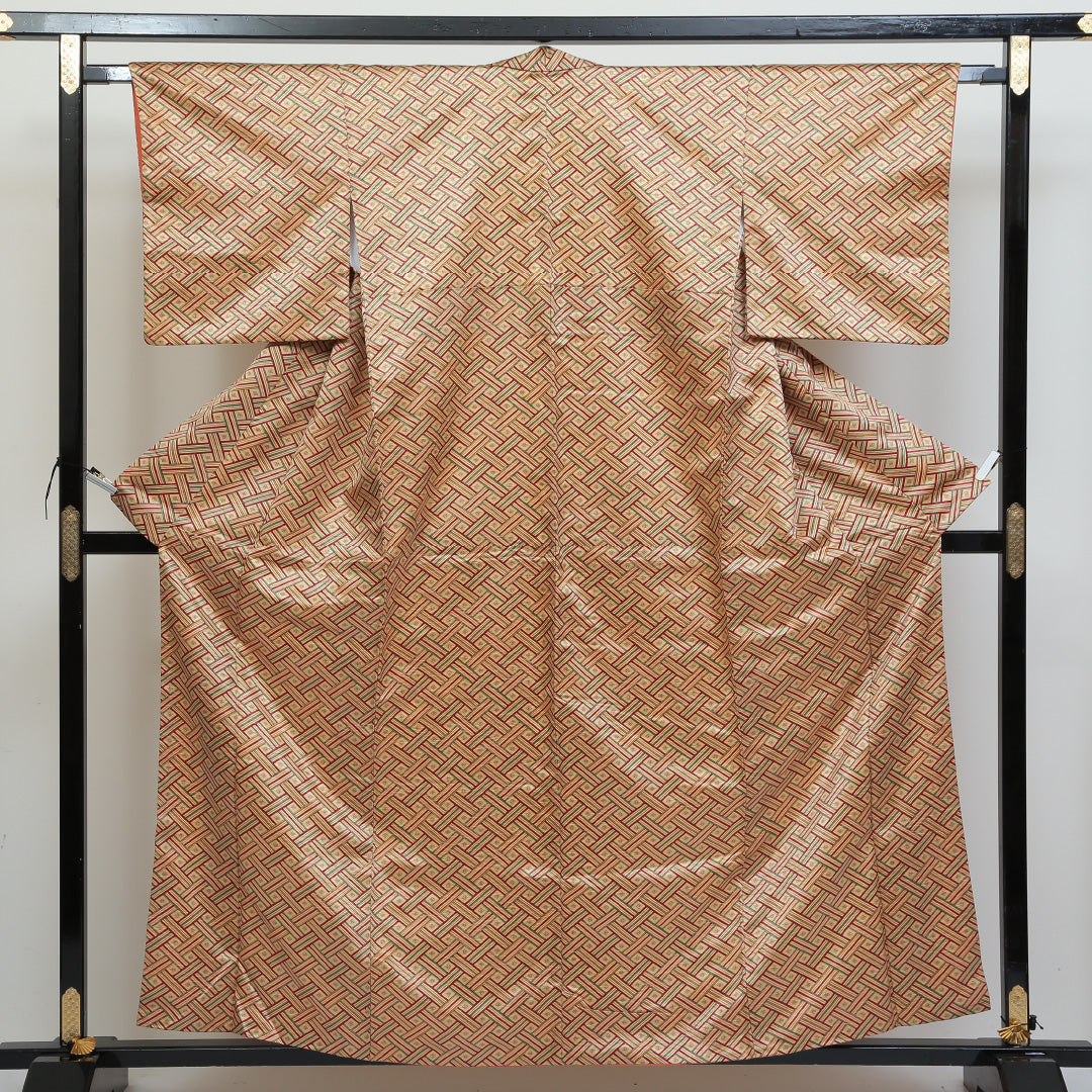 洗える着物 小紋 袷 身丈155cm 裄丈65cm ポリエステル Sランク インフォーマル 広衿 Mサイズ 籠目 四つ目菱 金系 RP 1221-00803