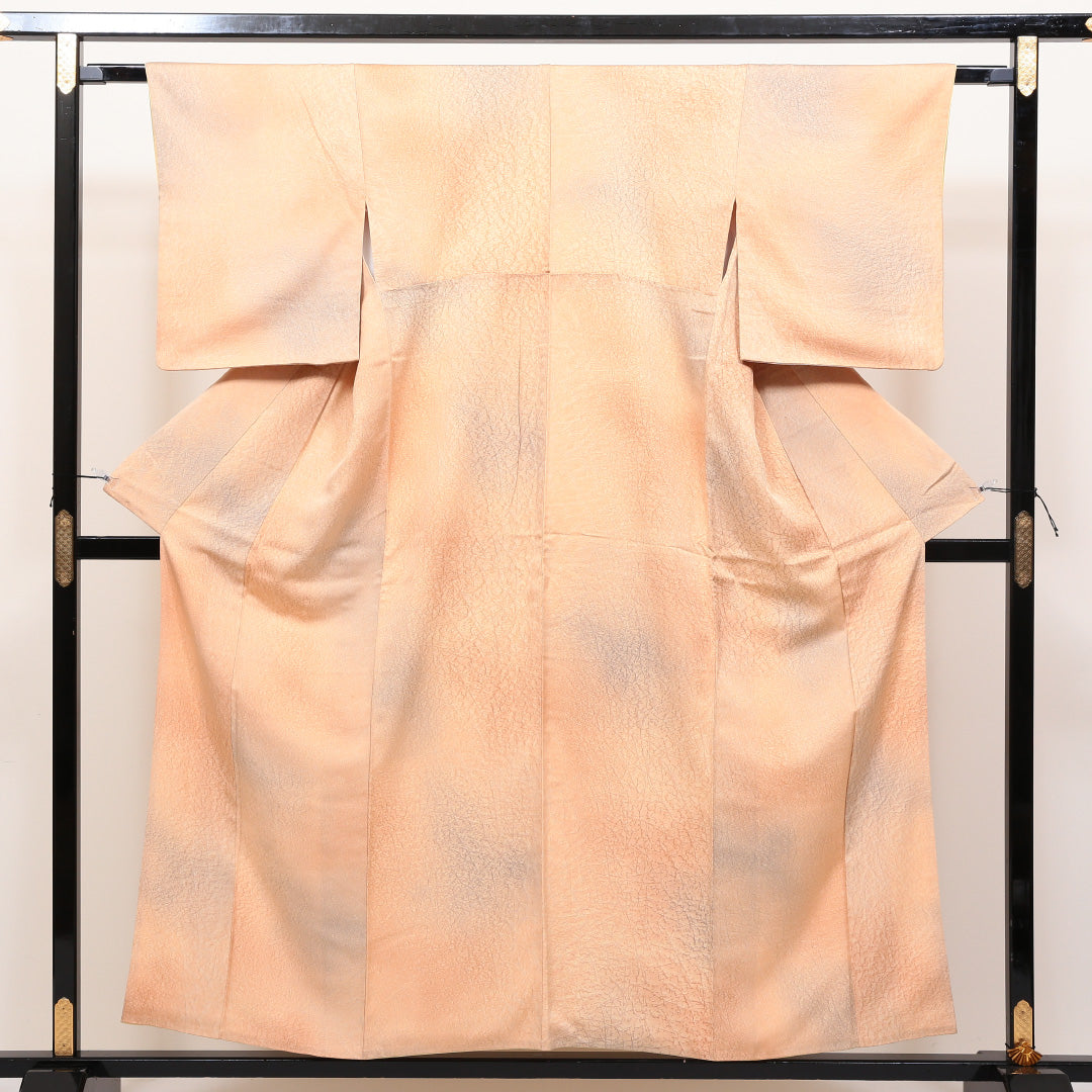 色無地 袷 身丈153cm 裄丈62cm 正絹 Bランク Sサイズ 広衿 インフォーマル ふくれ織 ぼかし染 朱系 1214-04910