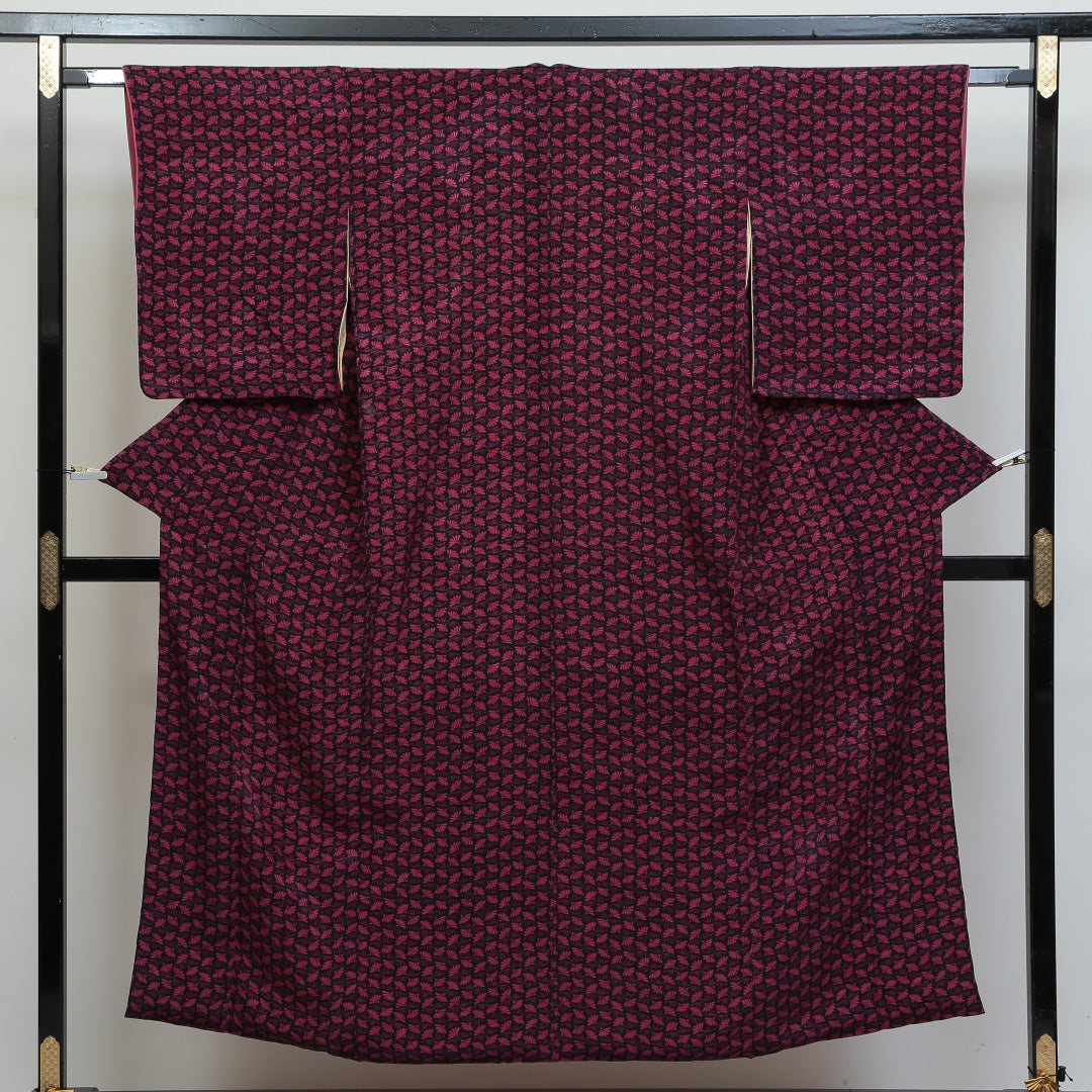 アンティーク 小紋 袷 身丈150cm 裄丈63cm 正絹 Bランク 広衿 Sサイズ 銀杏 ピンク系 HP 1221-00822