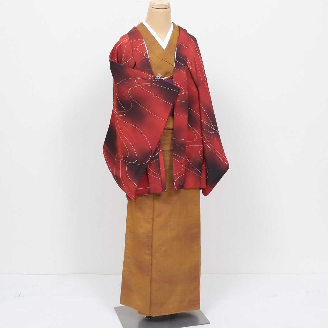 羽織 袷 身丈76cm 裄丈65cm 正絹 Sランク カジュアル Mサイズ ぼかし染 紐あり 創作柄 赤系 RP 1232-05428