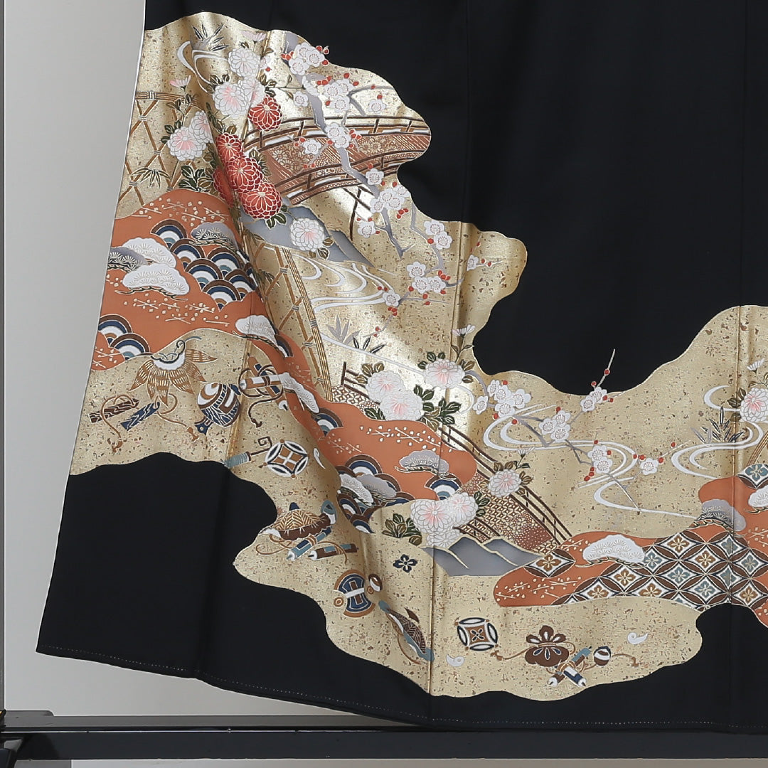 黒留袖 五つ紋 五三桐 身丈153cm 裄丈65cm Sランク 正絹 袷 広衿 S 金箔 道長取り 宝尽くし フォーマル 黒系 1211-F0134